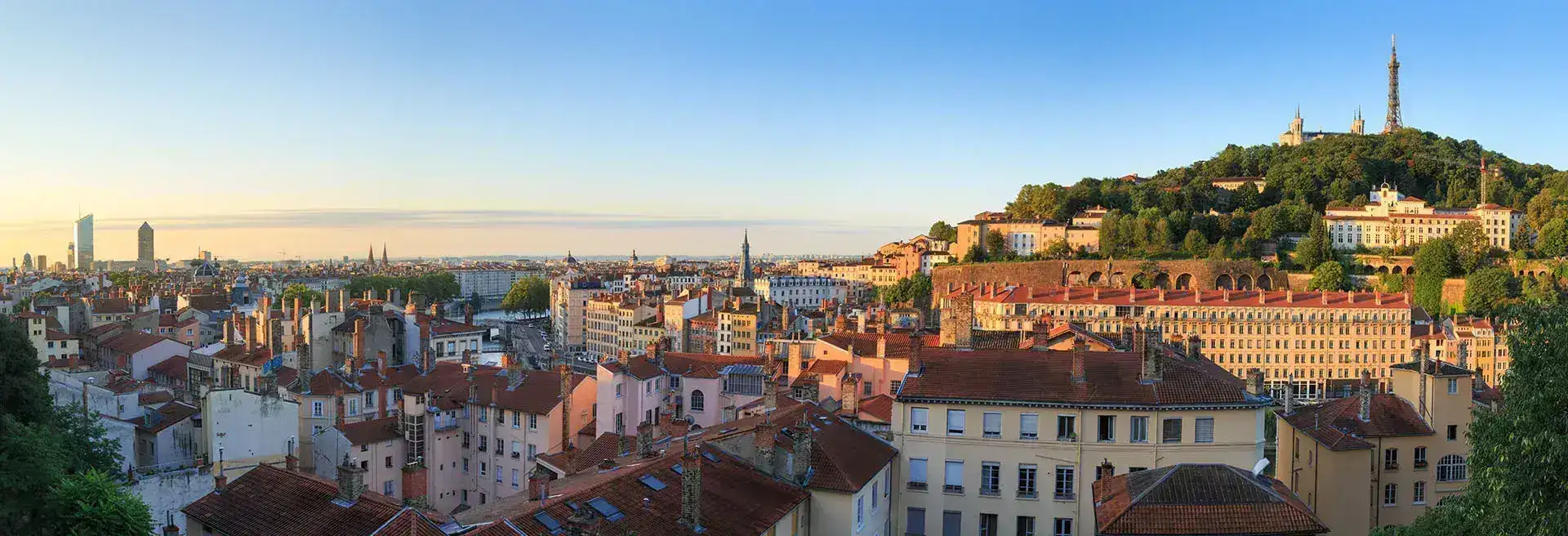 Lyon vu des quais - Antoinette Immobilier, agence immobilière à Lyon : achat, vente, location